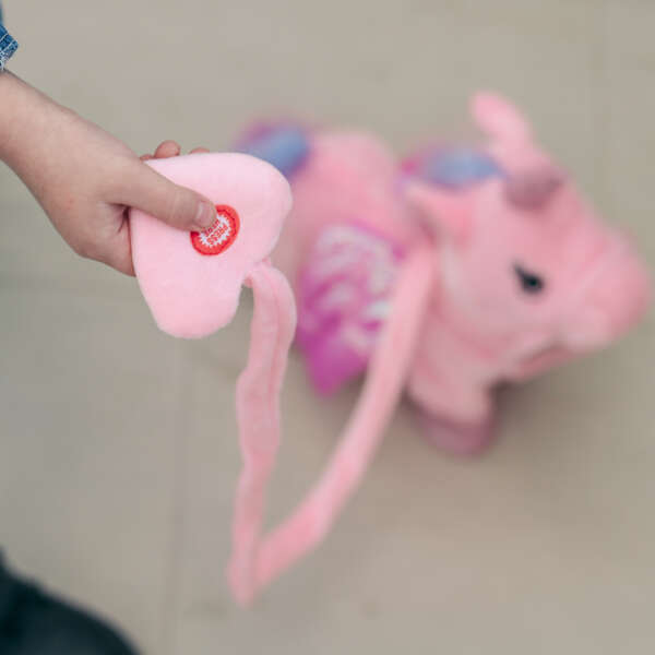 Walking unicorn toy - Manyasha - AI WEB SHOP