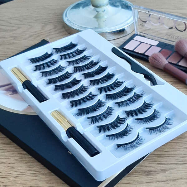 12 pairs magnetic eyelashes with eyeliner - Lola - AI WEB SHOP