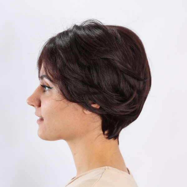 Glossy short wig - Linta - AI WEB SHOP