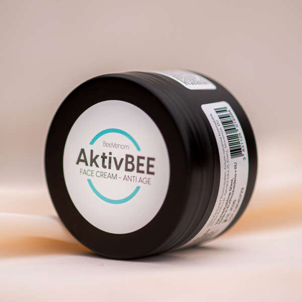 Regenerating face cream I ActiveBee - AI WEB SHOP