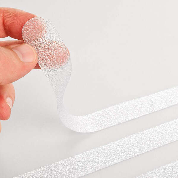 Anti-slip strips for stairs, showers and bathtubs - SlipNix - AI WEB SHOP